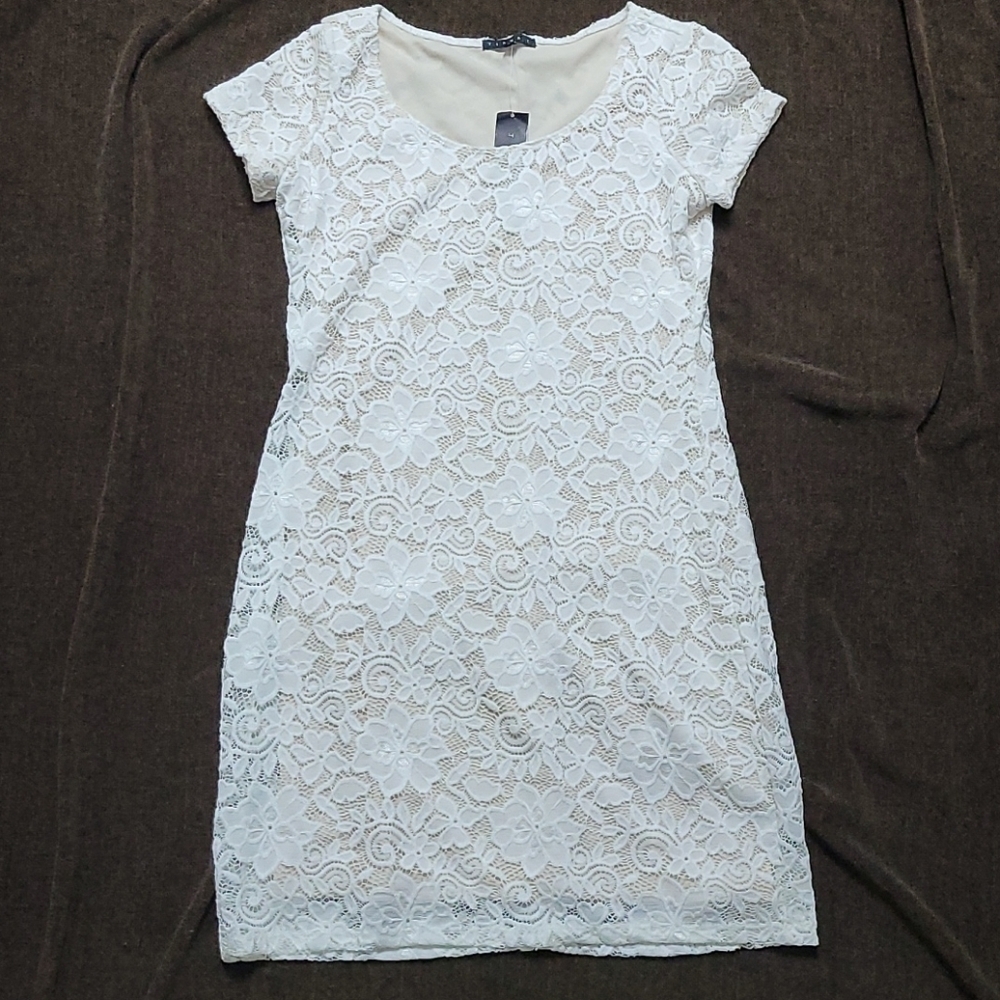 Tiana B. Lace size small dress
